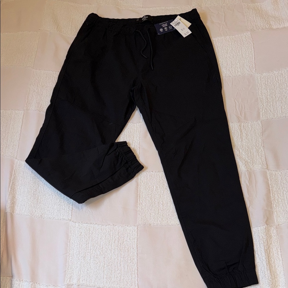 Hollister Men's Black Jogger Sweatpants